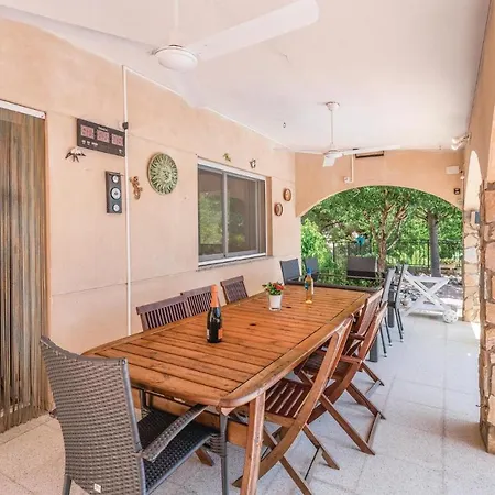 Amazing Home In Tordera