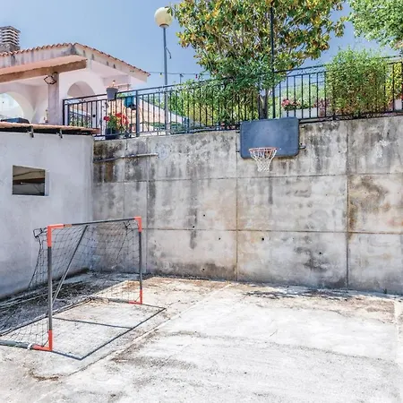 Amazing Home In Tordera *